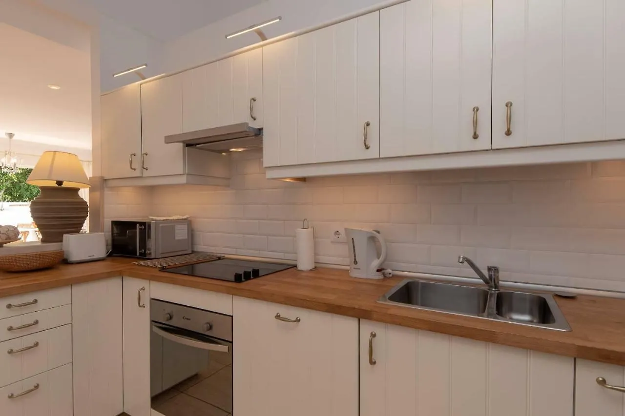 Luxury 2-Bedrooms Villa - Golf Del Sur, The Palms Resort سان ميغيل ذي أبونا