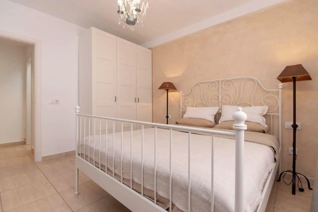 Luxury 2-Bedrooms Villa - Golf Del Sur, The Palms Resort سان ميغيل ذي أبونا